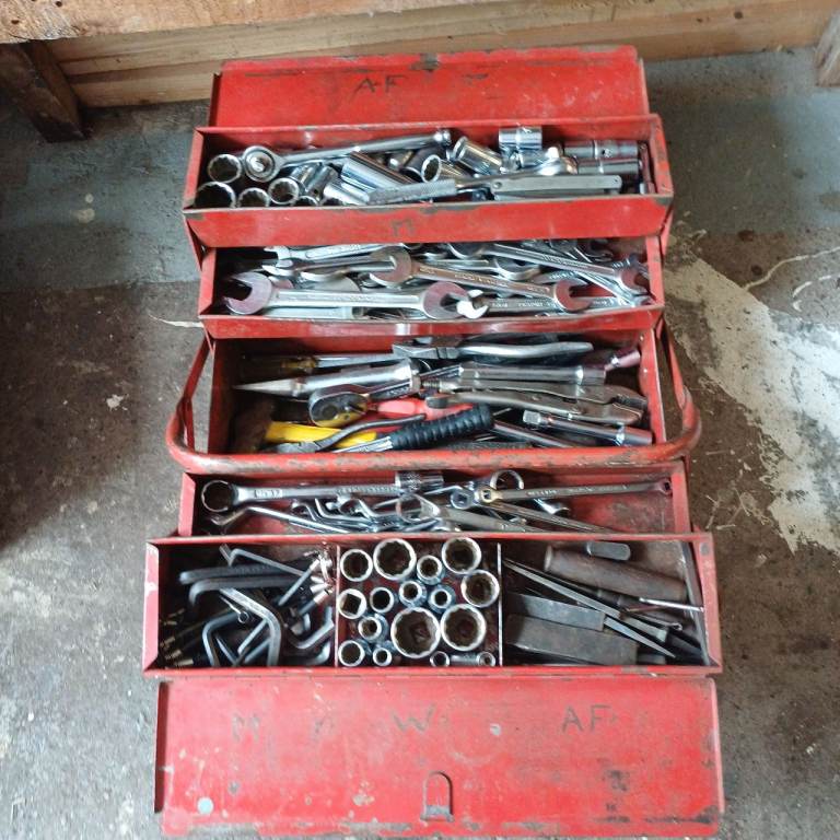 Cantilever tool box with tools 