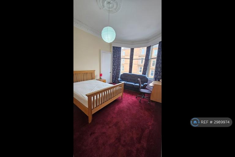 4 bedroom flat in Queen Margaret Drive - Hmo N Kelvinside, Glasgow, G20 (4 bed) (#2989974)