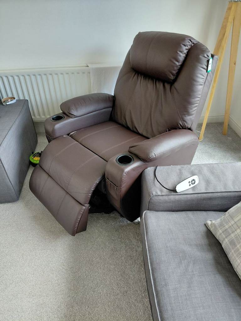 Riser/recliner leather chair