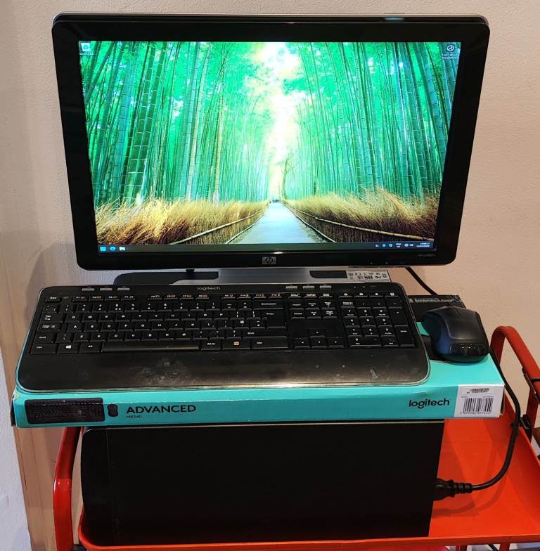 ASUS K31BF AMD A10 8GB 500GB WIN 11 PC + HP 20" MONITOR + LOGITECH WIRELESS REF1