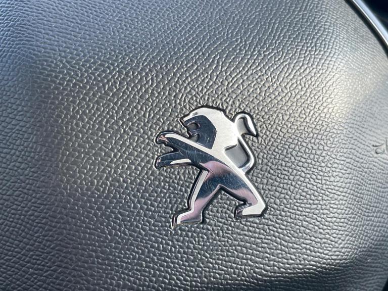 2022 Peugeot E-208 50kWh Allure Premium + Auto 5dr (7kW Charger) HATCHBACK Electric Automatic