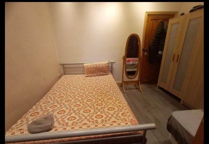 Studio flat for rent levenshulme area 