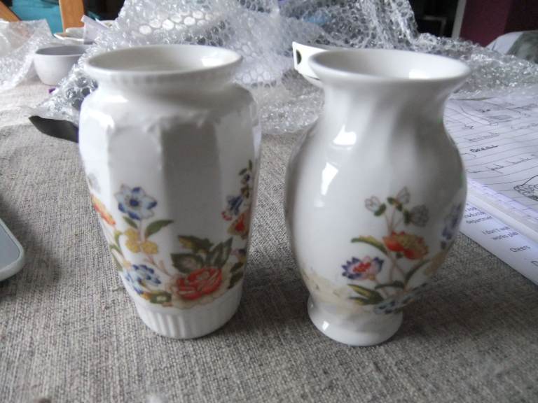 2 Aynsley Cottage Garden Posy Vases