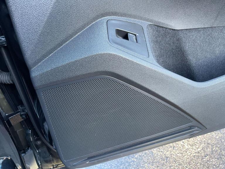 2020 Volkswagen Tiguan 1.5 TSI EVO R-Line Tech DSG Euro 6 (s/s) 5dr ESTATE Petrol Automatic