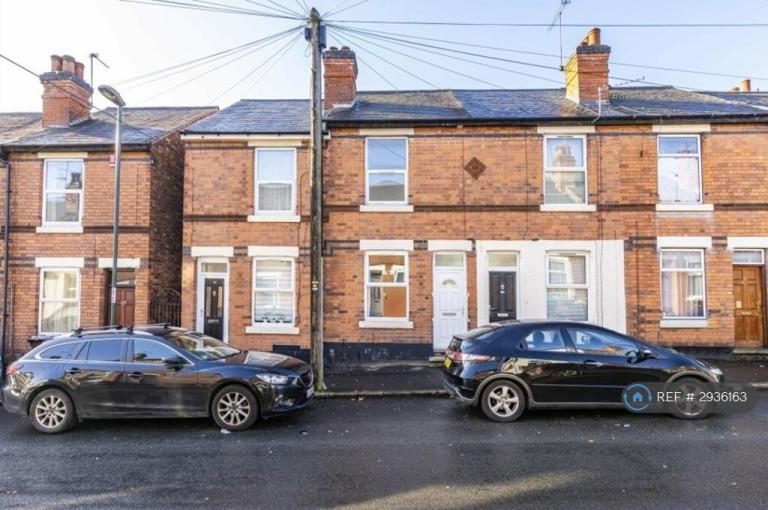 2 bedroom house in Rossington Road, Nottingham, NG2 (2 bed) (#2936163)