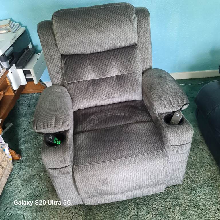 Comfortable Grey Recliner Chair with Lift Function