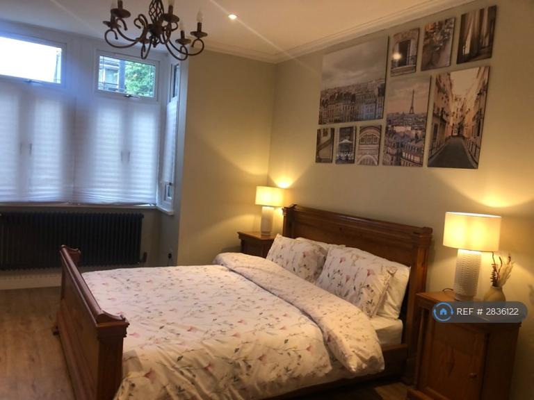 1 bedroom in Greengate Street, London, E13 (#2836122)