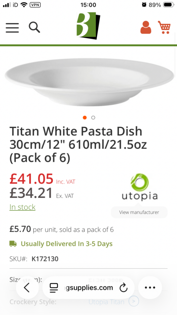 Restaurant/ pub Titan white pasta dish