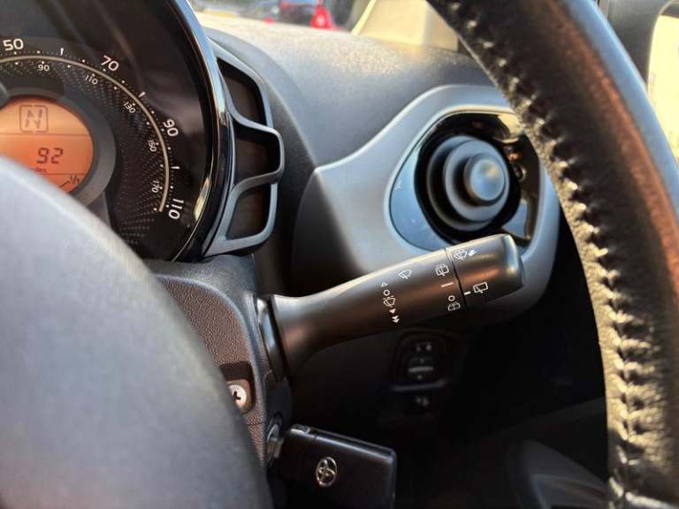 2019 Toyota AYGO 1.0 VVT-i X-Trend 5dr x-shift HATCHBACK PETROL Automatic