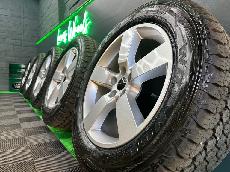 New Defender Range Rover Discovery 20” style 5098 Alloy Wheels X5 Silver & NEW Goodyear AT’s!