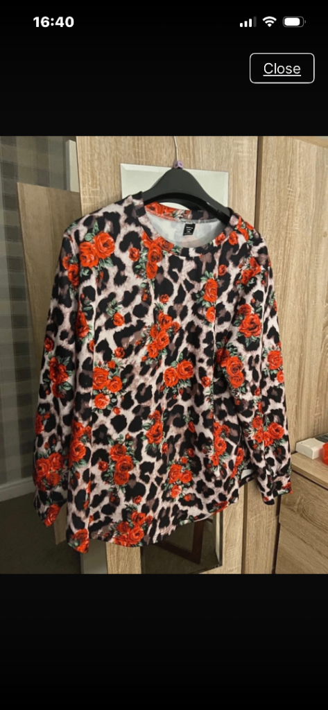 Bundle of women’s clothes – Good Condition