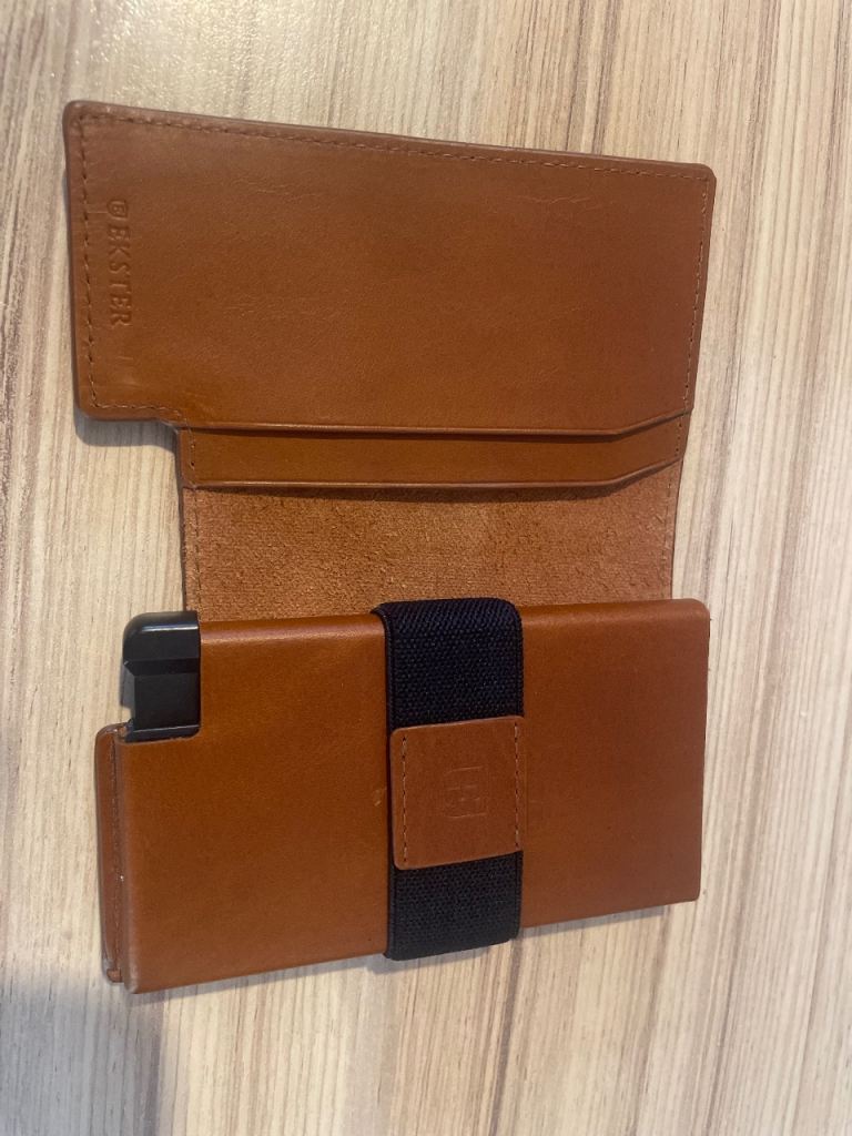 Daxster Brown Leather Card Holder Wallet - Good Condition