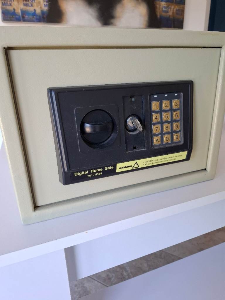 Digital home safe 