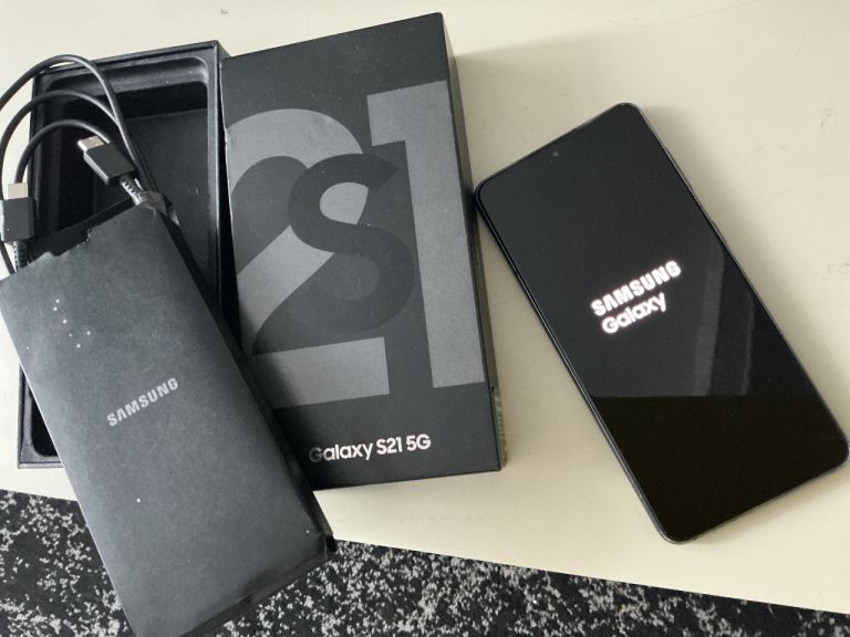 Samsung Galaxy S21 5G – Black, Good Condition