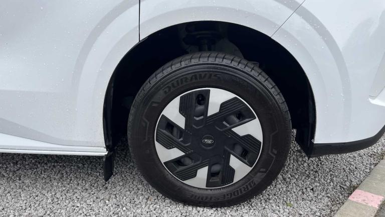 2024 Ford Transit Custom 2.5 PHEV 232ps H1 Van Trend Auto Van Plug-In Hy Automatic