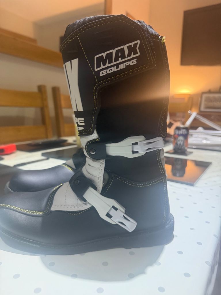 Kids motocross boots 