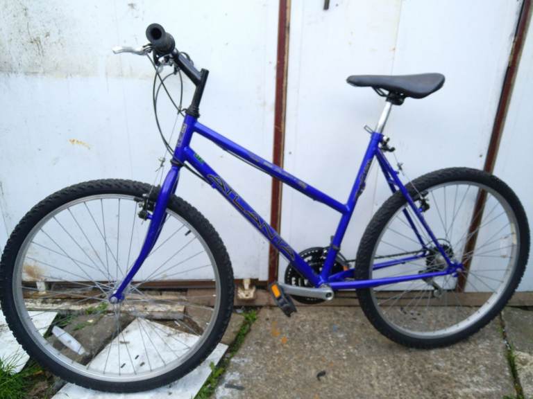 British Eagle 1980 "Atlanta" 26" vintage commuter/road Ladies retro bike