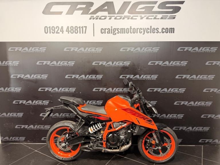 KTM 390 DUKE 2025 NEW NAKED STREET BIKE AT CRAIGS MOTORCYCLES 
