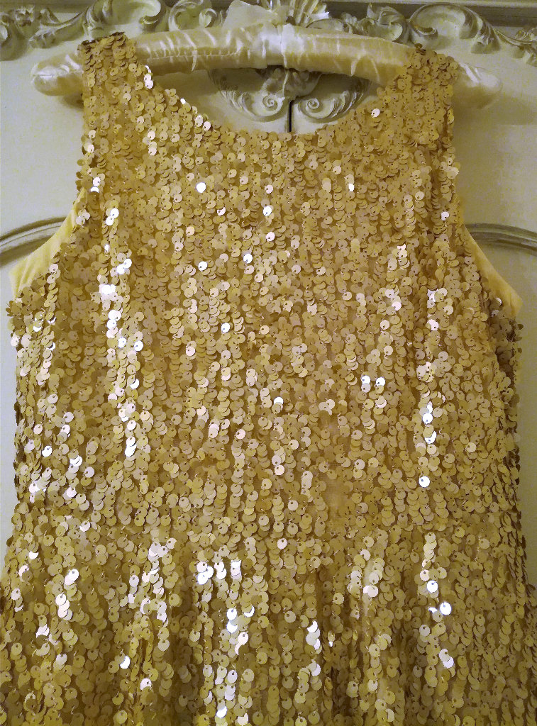 DESIGNER SEQUIN DRESS Peach Gold Short 2 Tier Ruffle Sleeveless Scoop Neck Zip Hour Glass Style PROM
