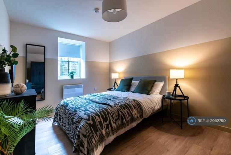 2 bedroom flat in Victoria St, Newark, NG24 (2 bed) (#2962780)
