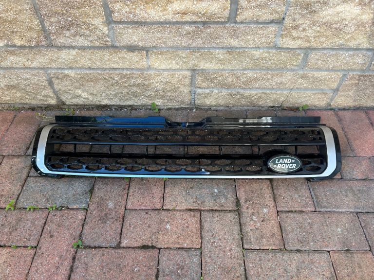 Range Rover evoque grill
