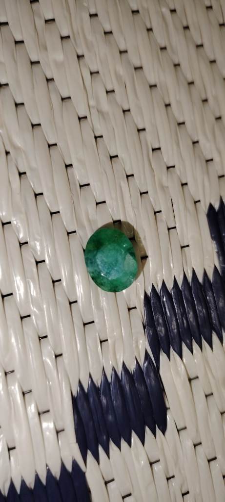 Natural Emerald gemstone 6.20cts natural 