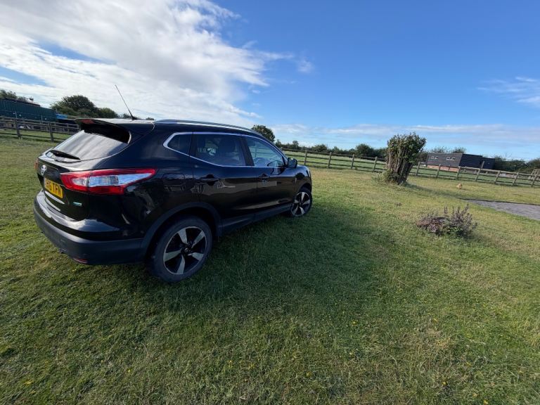 Nissan, QASHQAI, Hatchback, 2016, Manual, 1461 (cc), 5 doors