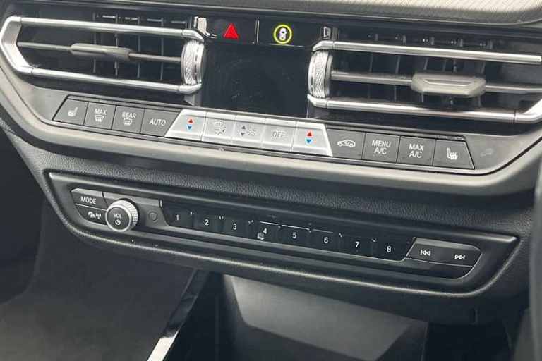 2021 BMW 1 Series 1.5 118i M Sport (LCP) Hatchback 5dr Petrol DCT Euro 6 (s/s) (136 ps) Hatchback...