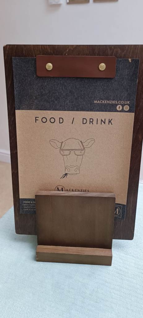 HARDWOOD RUSTIC A4 MENU HOLDERS FOR BAR/RESTAURANT/HOTEL 