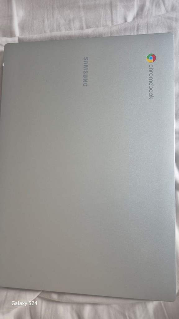 Samsung Chromebook Laptop – Silver, Good Condition