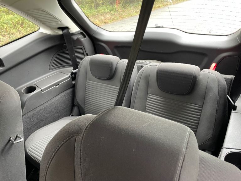 Ford, GRAND C-MAX, MPV, 60 k 7 seater 2018, Manual, 999 (cc), 5 doors