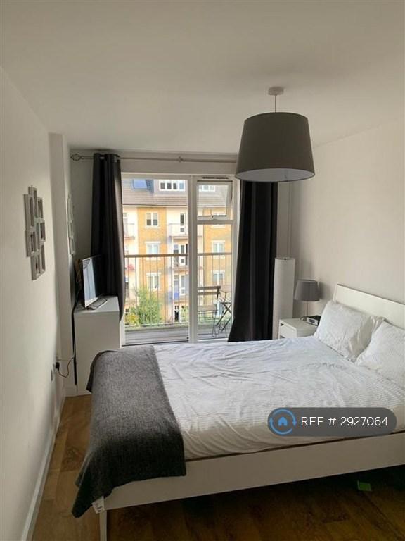 1 bedroom in Park Lodge Avenue, West Drayton, UB7 (#2927064)
