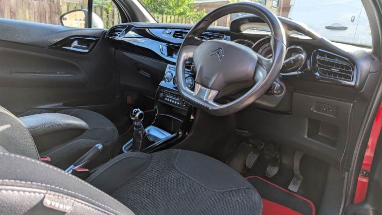 Citroen, DS3, Hatchback, 2014, Manual, 1560 (cc), 3 doors