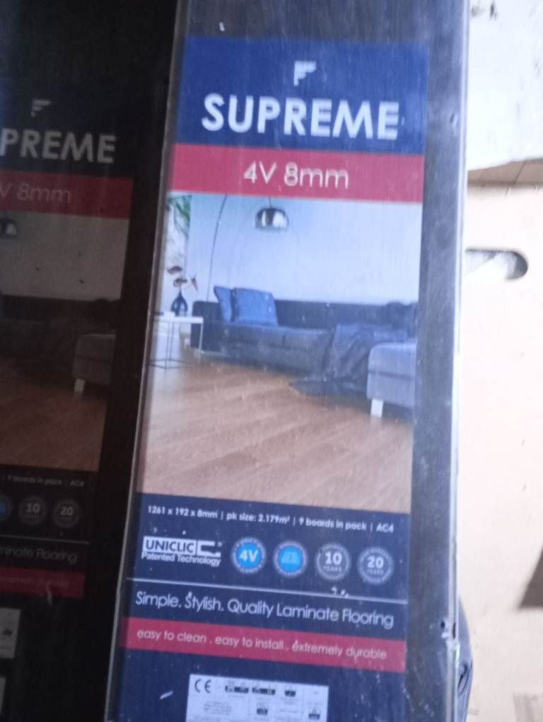 Supreme Laminate flooring 8mm 