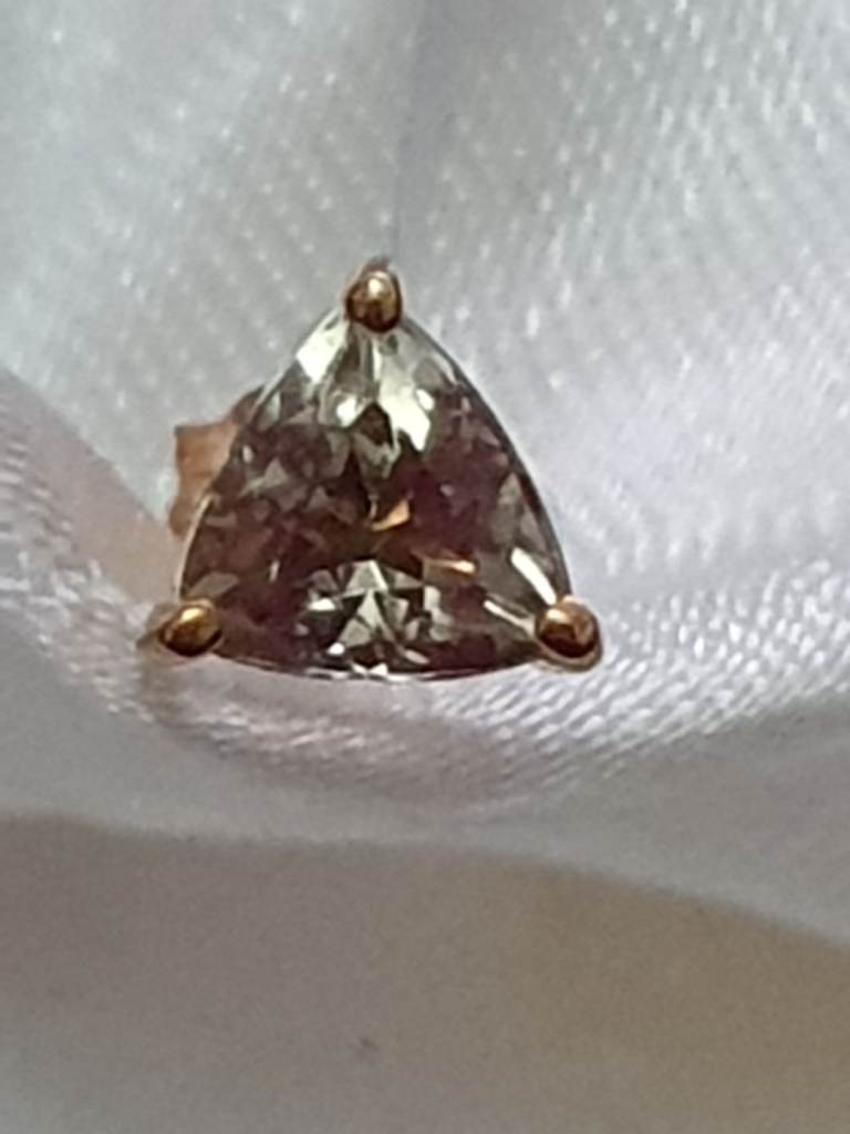 9ct Gold Earrings Solitaire Trillion Cut Zultanite Csarite Turkizite Earrings Rare Gem New WAS £300
