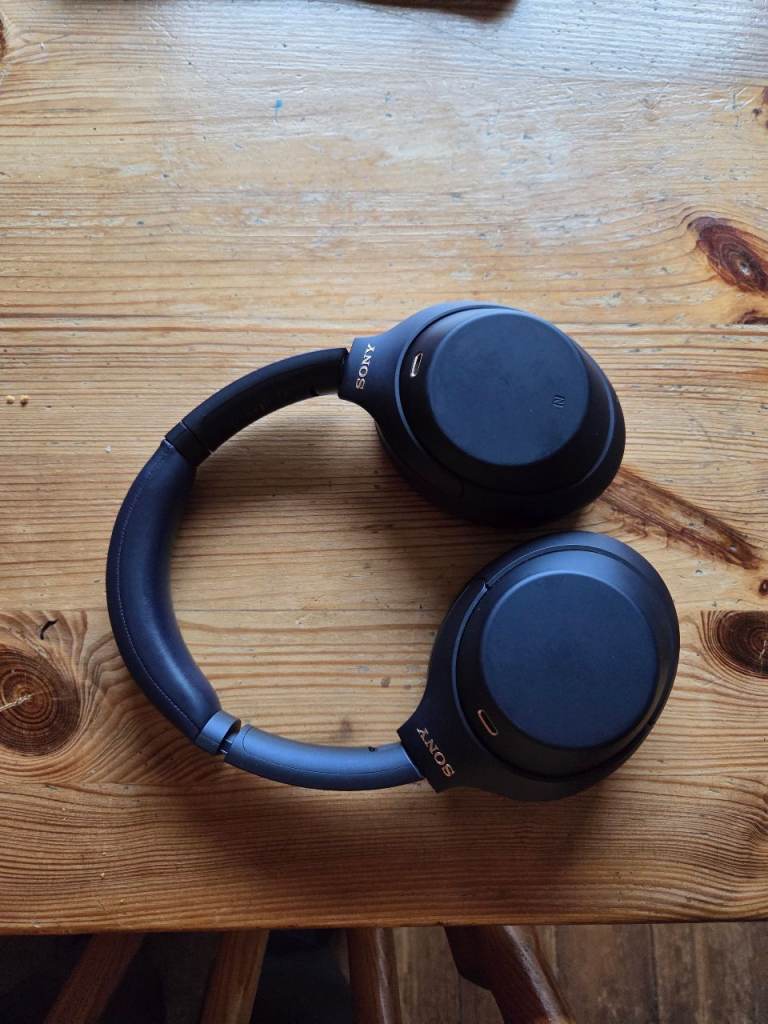 Sony XM4 Headphones