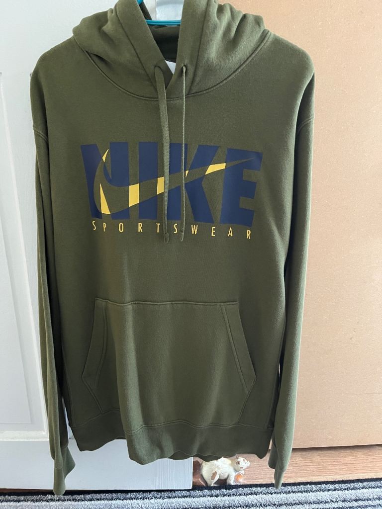 Nike Dark Green 2 piece Tracksuit (size small)