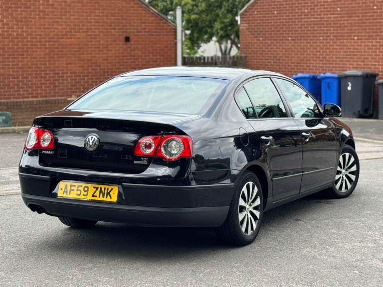 Volkswagen, PASSAT, Saloon, 2009, Manual, 1968 (cc), 4 doors