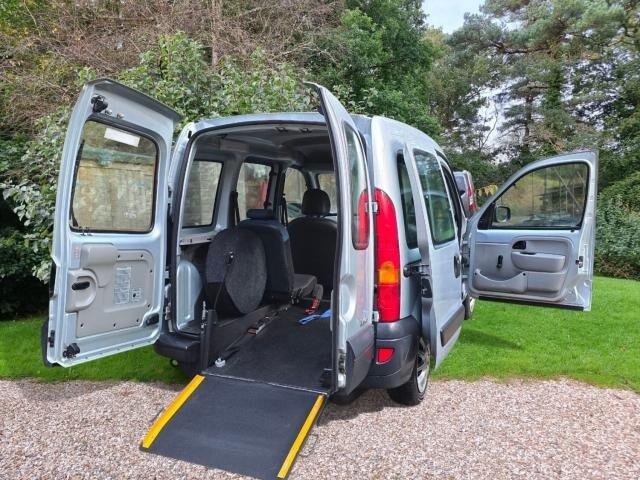 2006 Renault Kangoo 1.6 Wheelchair Accessible Vehicle + 3 Seater + Automatic  Wheelchair Accessib...