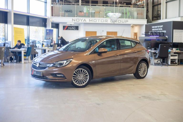 2016 Vauxhall Astra 1.6 CDTi BlueInjection Elite Hatchback 5dr Diesel Manual Euro 6 (s/s) (136  H...