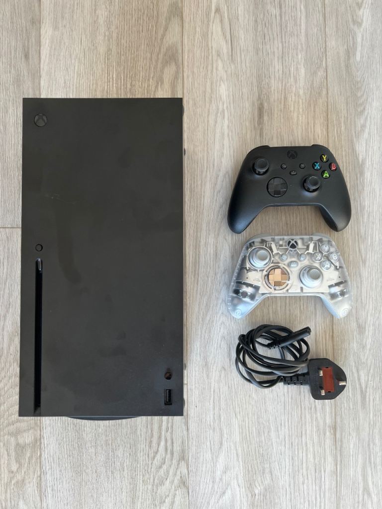 Xbox Series X - 1tb, great condition
