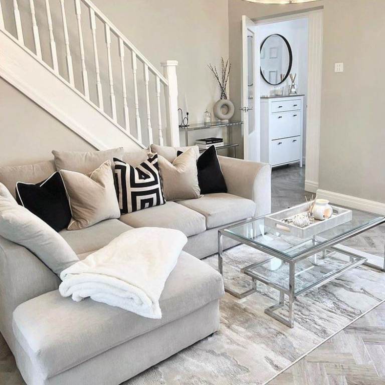 Comfy Large Corner Sofa with Chaise Brand new 4 seater sofa or 5 seater sofa COD