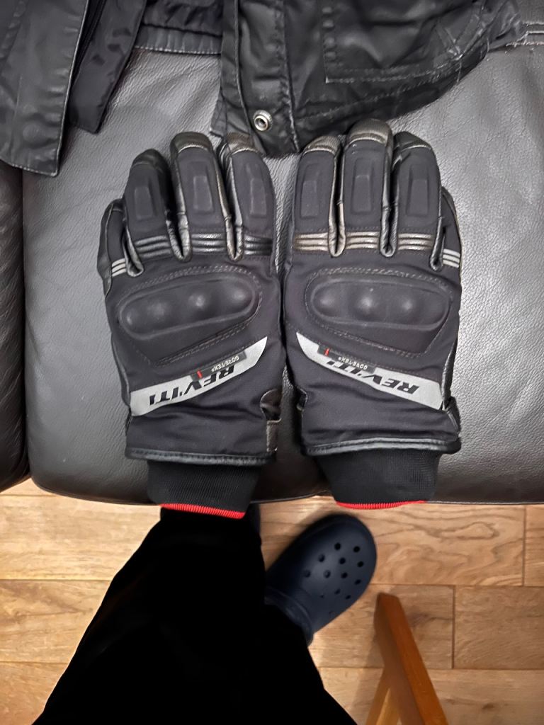 Women’s motorbike winter clothing - Gloves,Jacket,Trousers