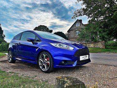 2016 Ford Fiesta 1.6 EcoBoost ST-2 3dr HATCHBACK Petrol Manual