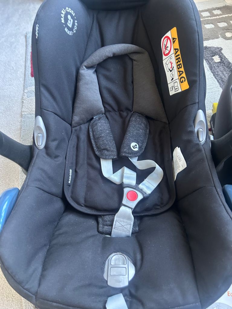 Maxi cosi cabrio fix baby car seat 