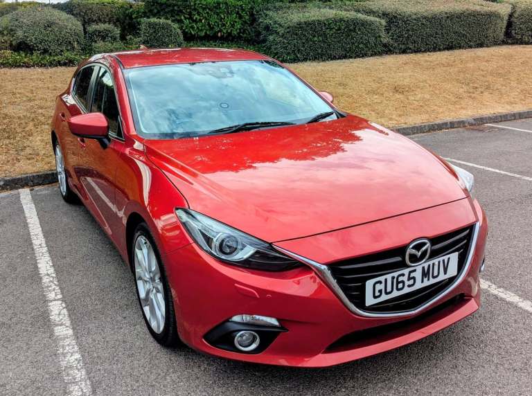 Mazda 3, Manual, 2.2 diesel. Reliable car is ready for its next long life.