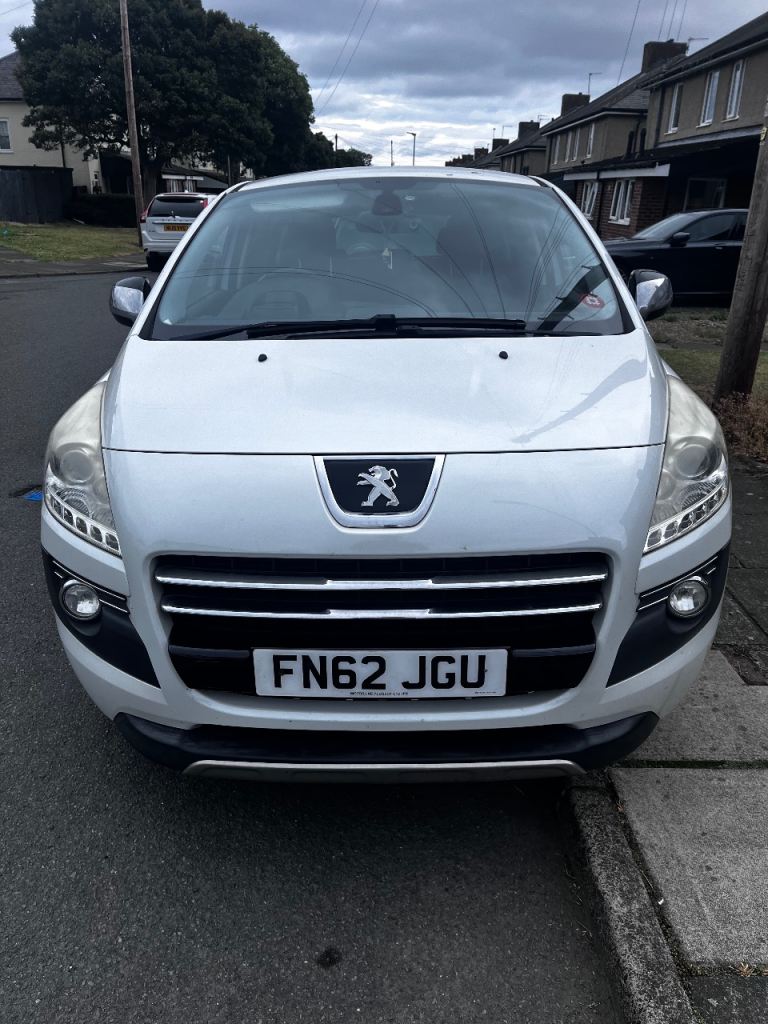 Peugeot, 3008, Hatchback, 2012, Semi-Auto, 1997 (cc), 5 doors
