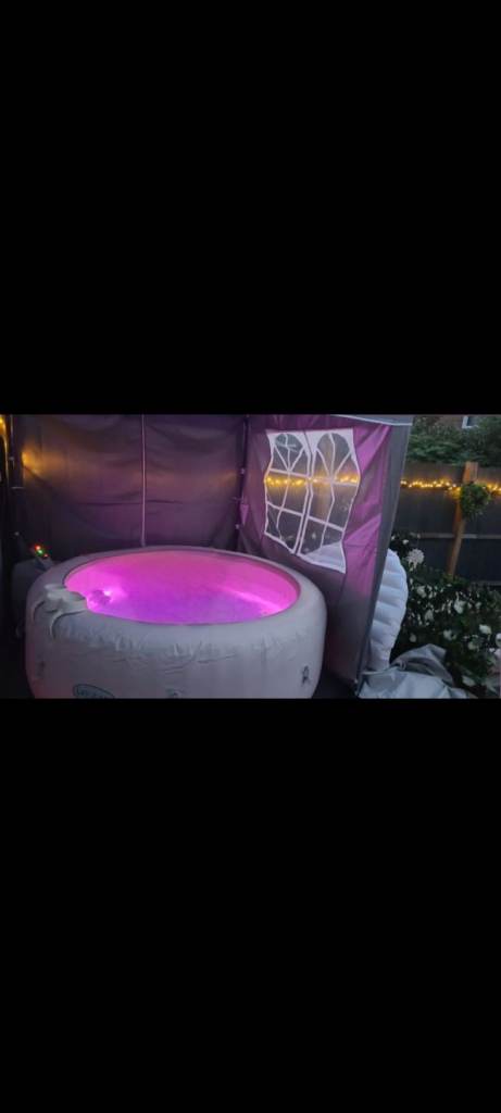 Hot tub paris 4-6 people 