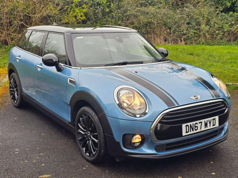 2017 MINI Clubman 1.5 Clubman Cooper Black 6dr Estate Petrol Manual