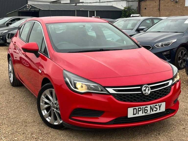 2016 Vauxhall Astra 1.6 CDTi BlueInjection Design Euro 6 (s/s) 5dr Hatchback Diesel Manual